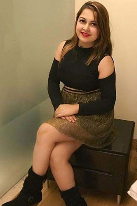 housewife call girls in Kolkata Kolkata housewife escorts
